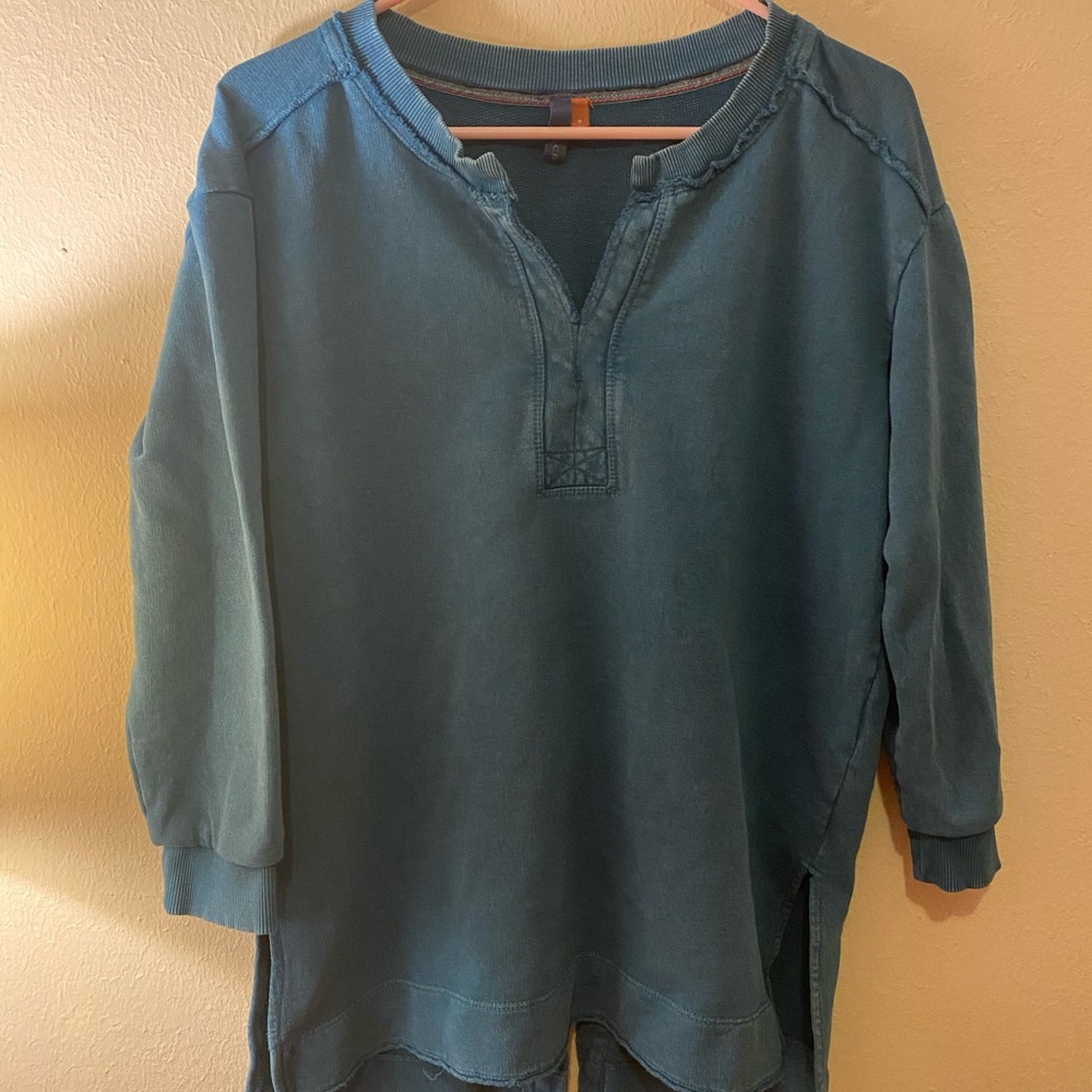 Women’s Pilcro Anthropologie Teal Split hem Sweatshirt SzMedium